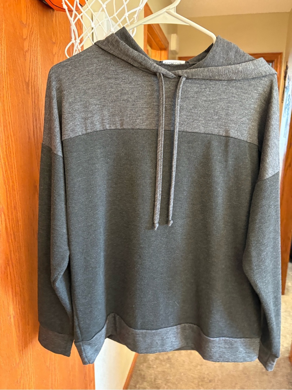 Staccato Two-Tone Green Hooded Pullover